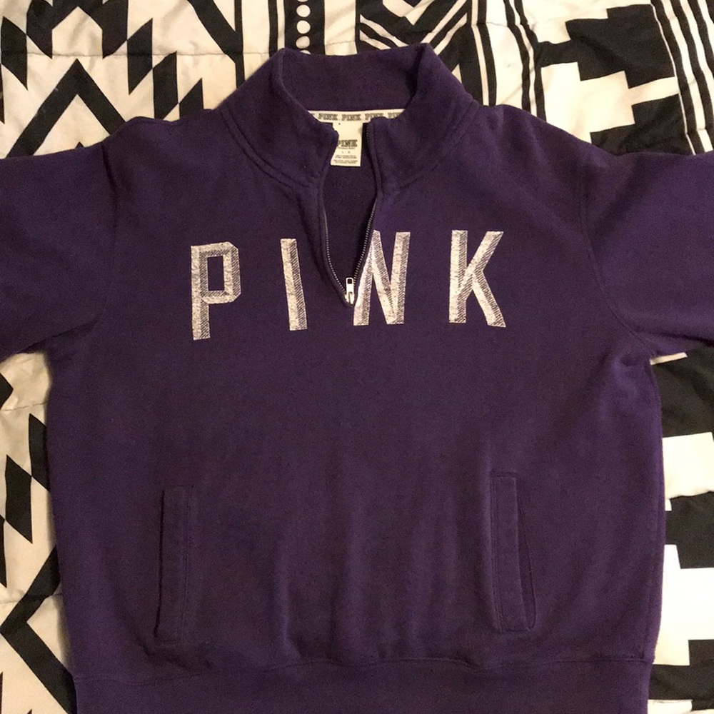 PINK Sweatshirt